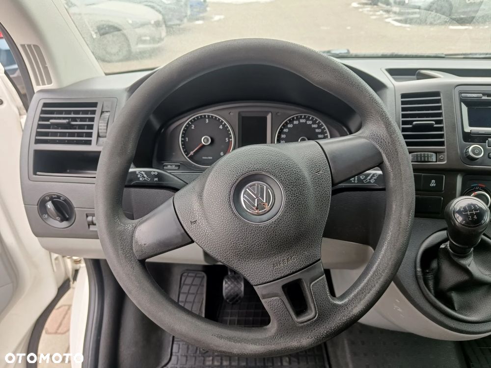 Volkswagen Transporter - 12