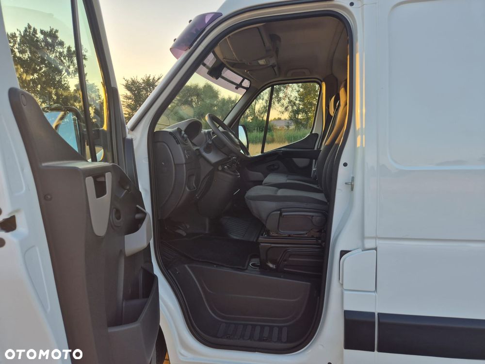 Renault Master - 15