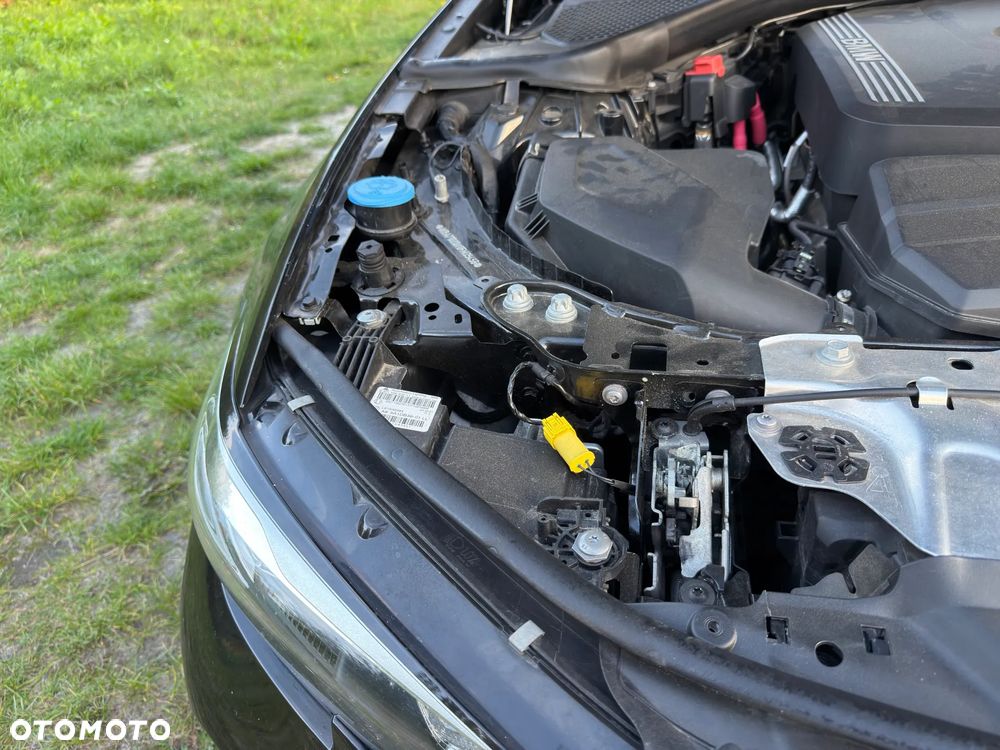 BMW Seria 3 318i M Sport - 18
