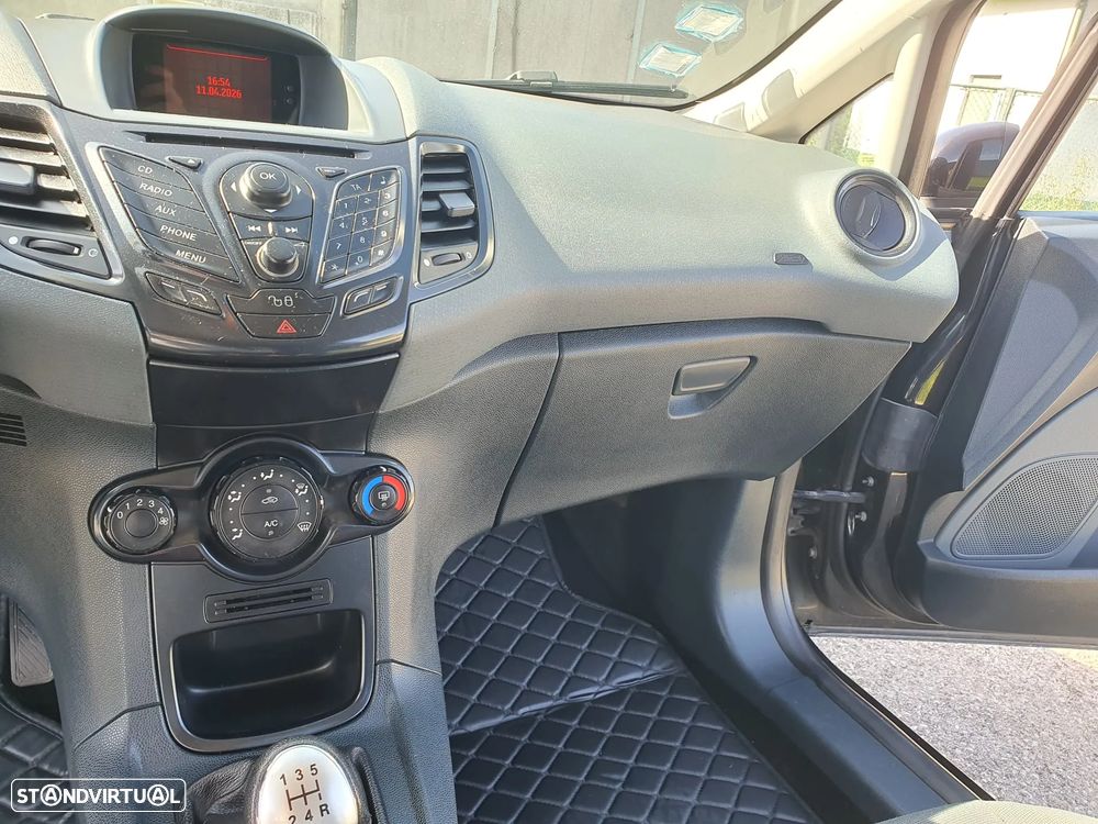 Ford Fiesta 1.4 TDCI - 7
