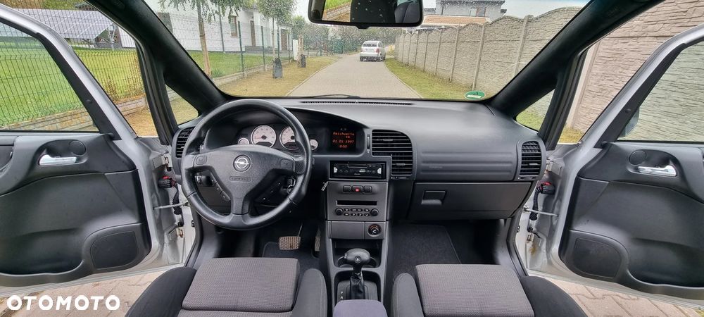 Opel Zafira 2.2 Elegance - 15