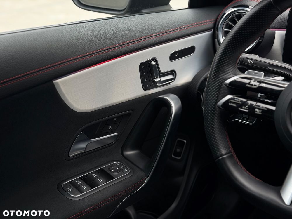 Mercedes-Benz CLA 250 4Matic 8G-DCT Edition AMG Line - 16