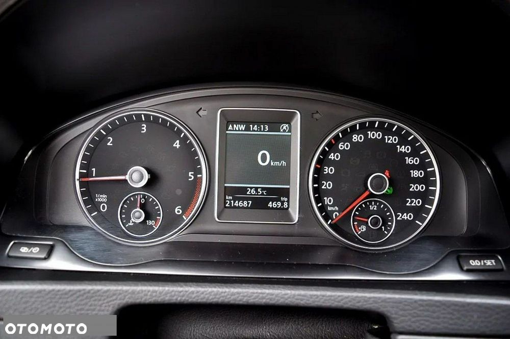 Volkswagen Multivan - 26