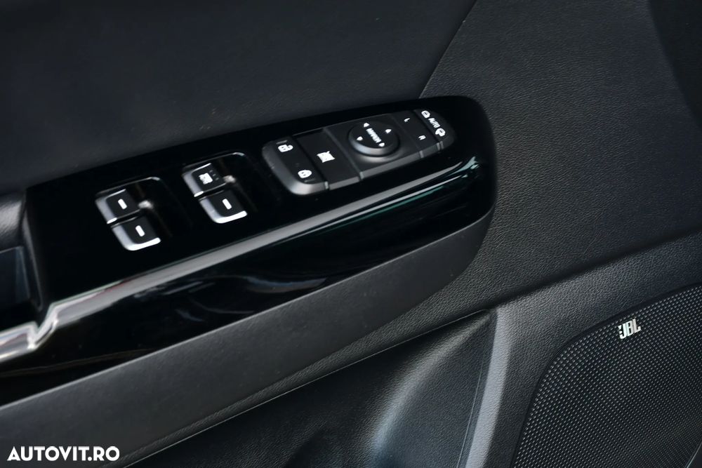 Kia Sportage - 18
