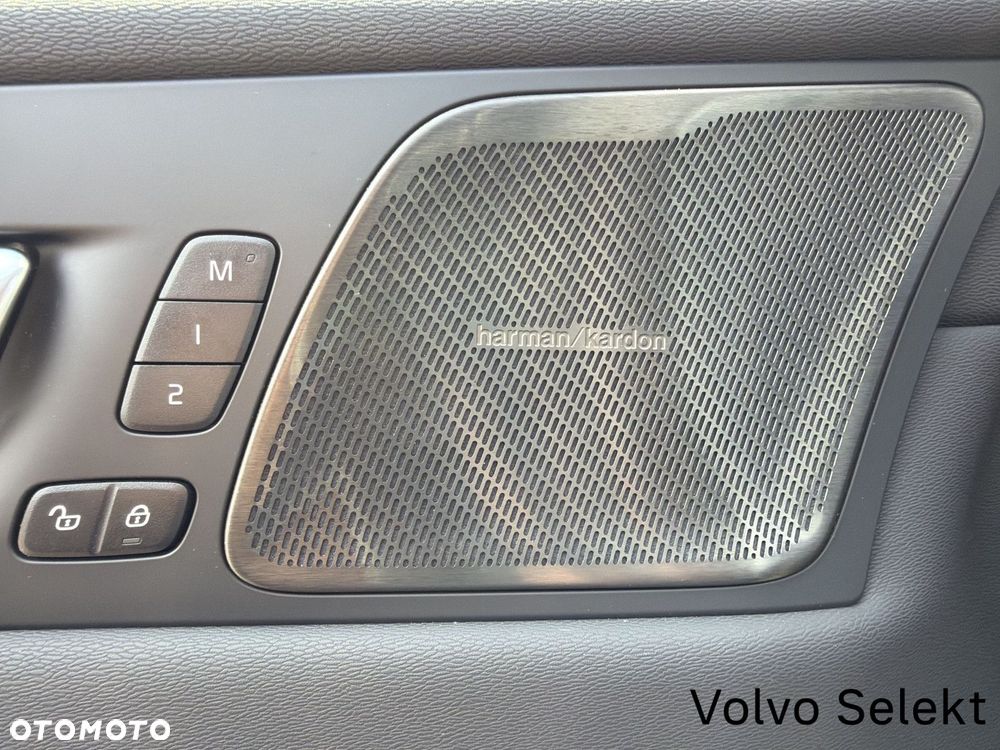 Volvo XC 60 - 30