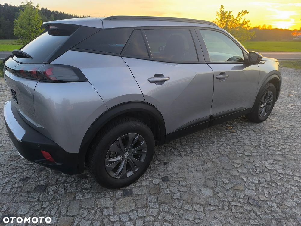 Peugeot 2008 1.2 Pure Tech GPF Style S&S - 6