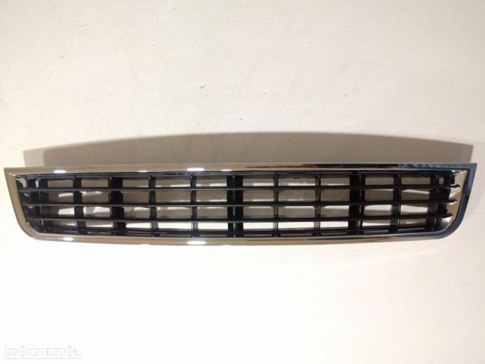 Grelha central audi a4 2001 a 2004 (nova) - 1