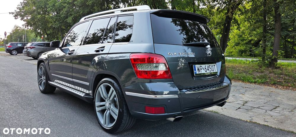 Mercedes-Benz GLK 320 CDI DPF 4Matic 7G-TRONIC - 7