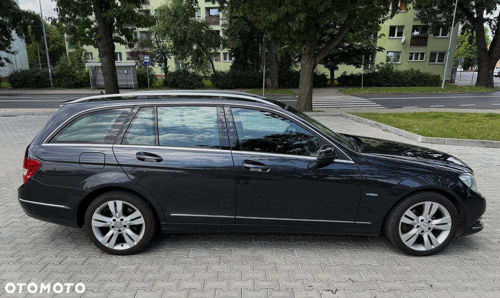 Mercedes-Benz Klasa C 220 CDI DPF (BlueEFFICIENCY) 7G-TRONIC Avantgarde - 6