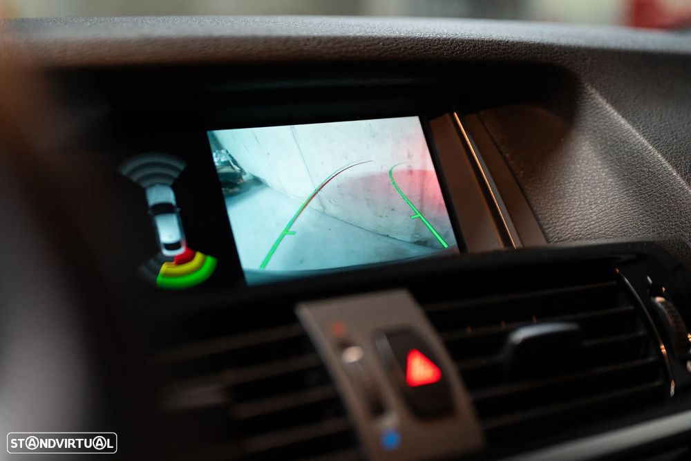 BMW X4 20 d xDrive XLine Auto - 24