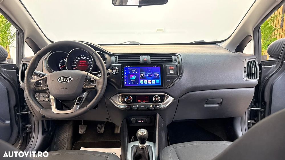 Kia Rio - 7
