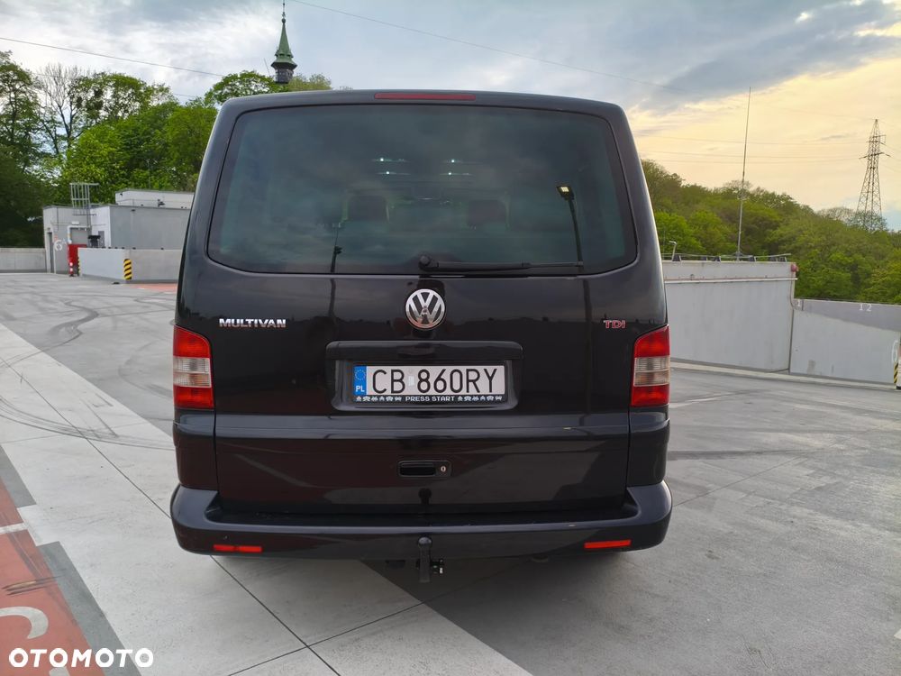 Volkswagen Multivan - 19
