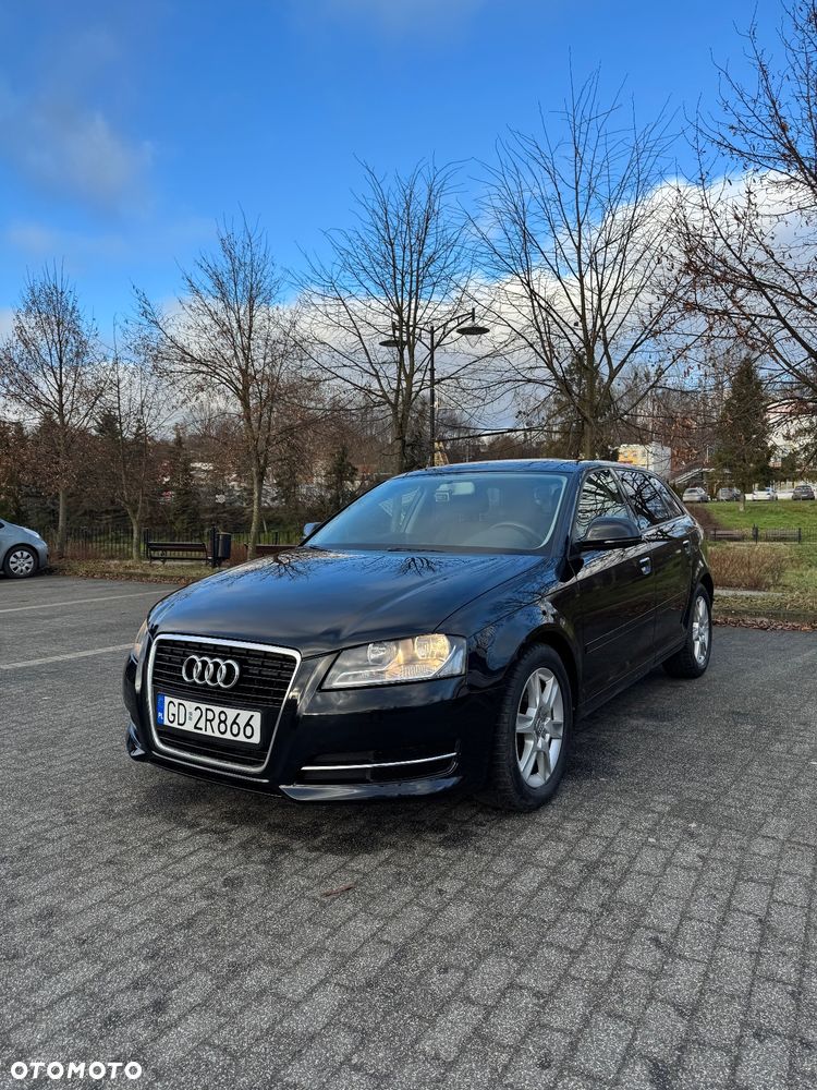Audi A3 Sportback 2.0 TDI DPF Attraction - 1