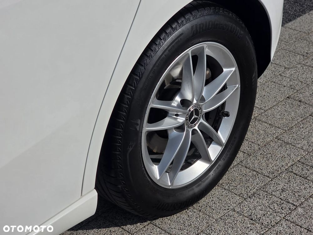 Mercedes-Benz Klasa A 180 d Progressive - 31
