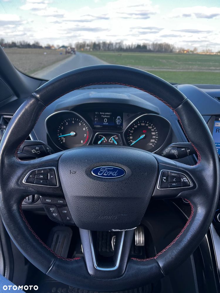 Ford Kuga - 12