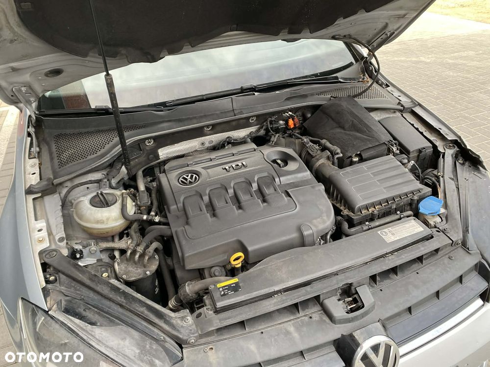 Volkswagen Golf 1.6 TDI BlueMotion Technology DSG Comfortline - 27