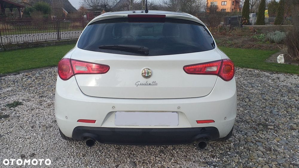 Alfa Romeo Giulietta 2.0 JTDM 16V - 5