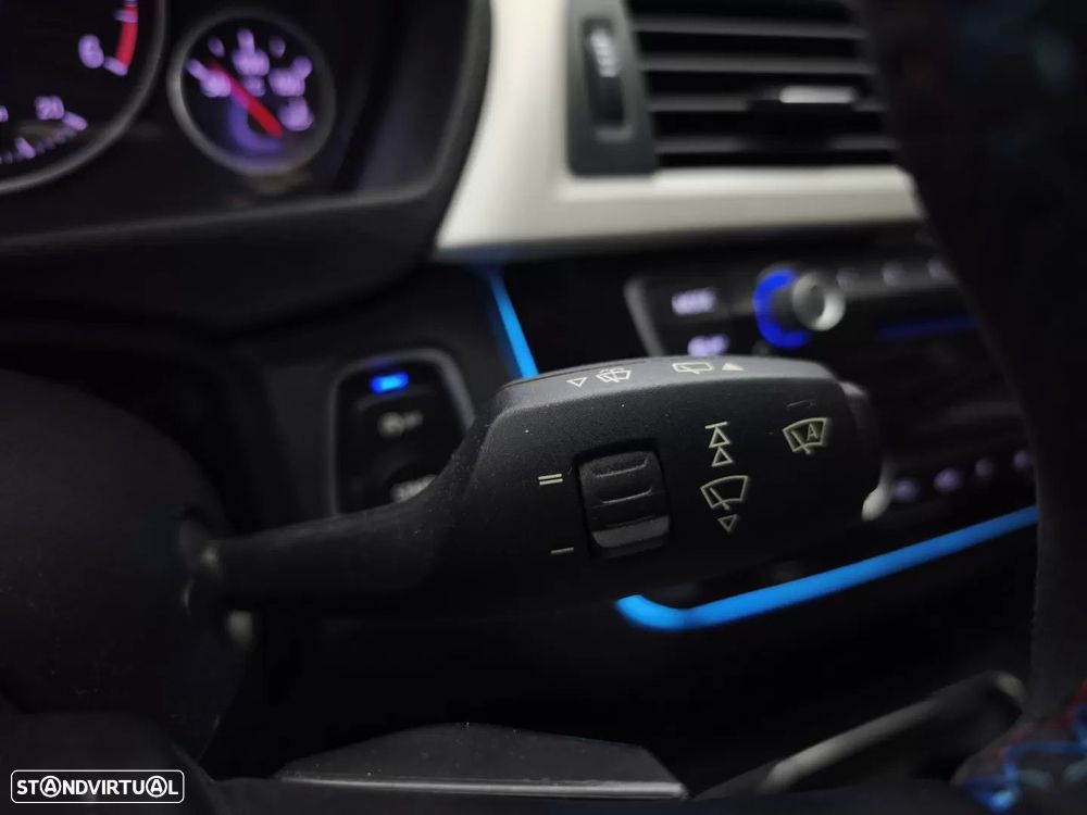 BMW 318 d Line Sport - 28