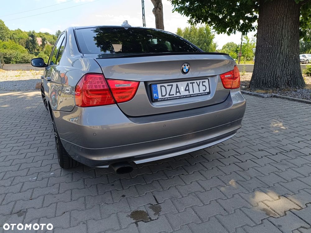 BMW Seria 3 320d - 26