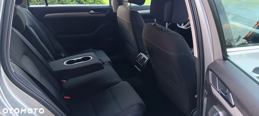 Volkswagen Passat 2.0 TDI EVO Business - 12
