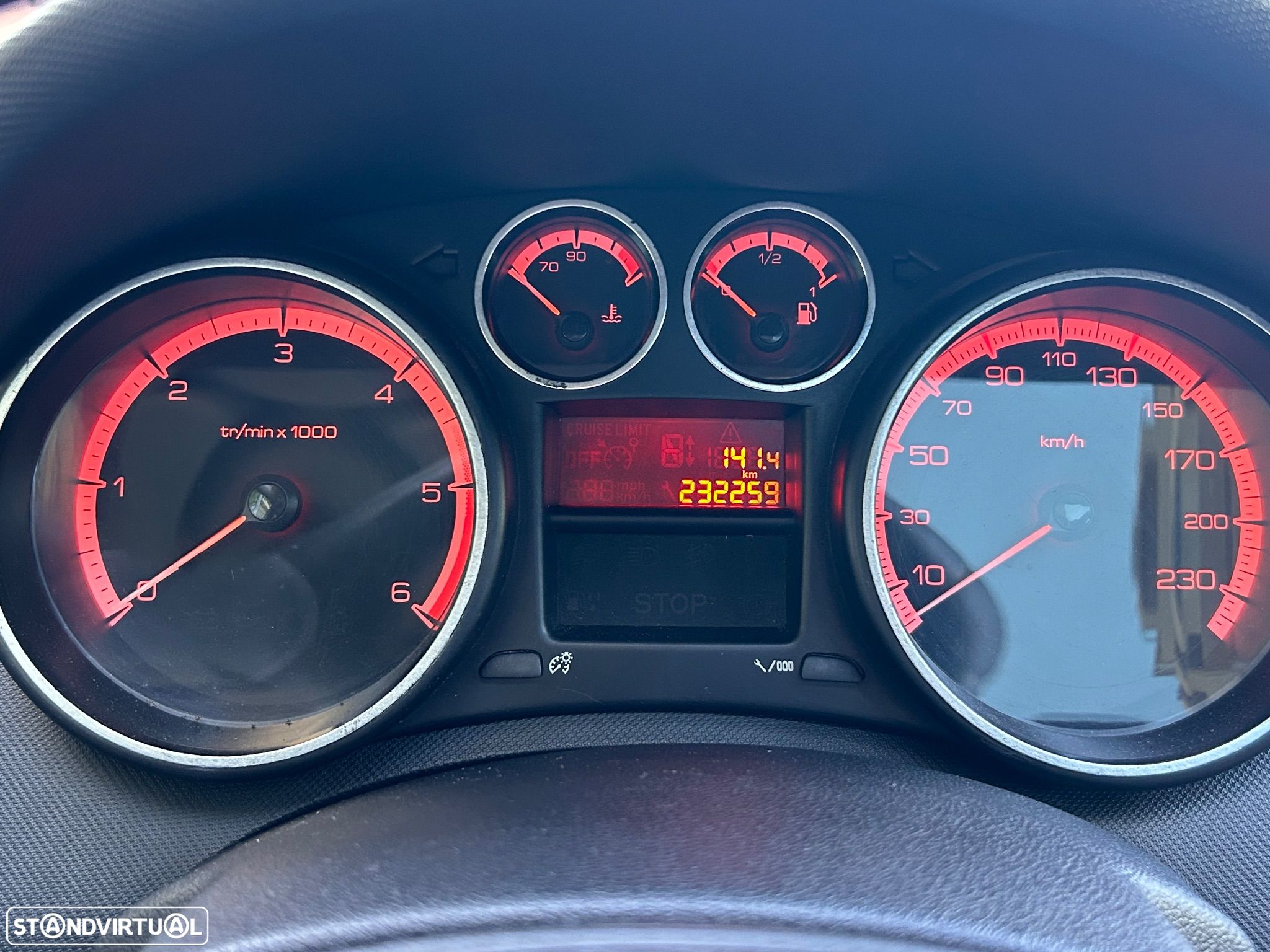 Peugeot 308 SW 1.6 HDi Premium CVM6 - 11