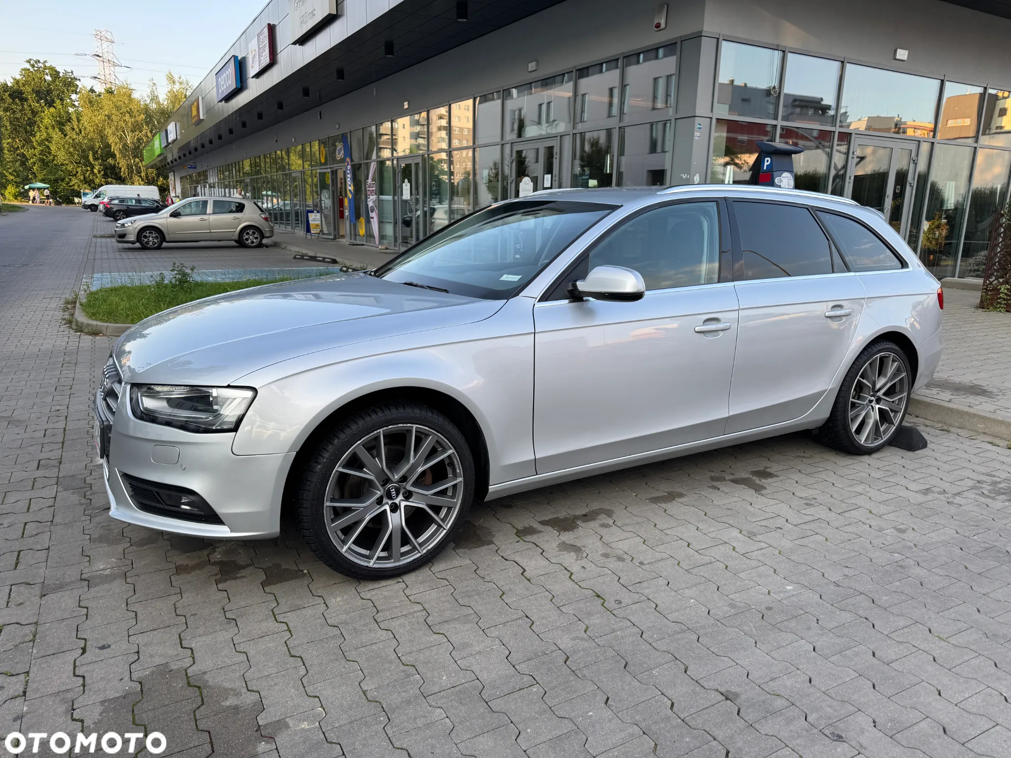 Audi A4 2.0 TDI Quattro - 9