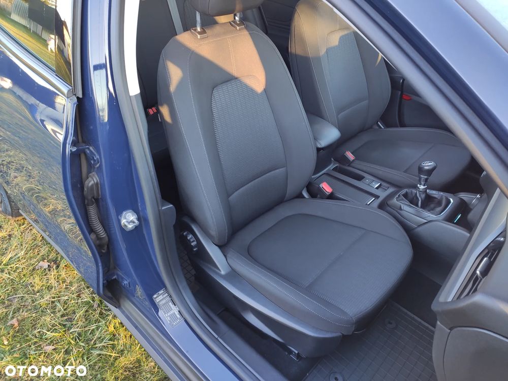 Ford Focus 1.0 EcoBoost Trend - 19