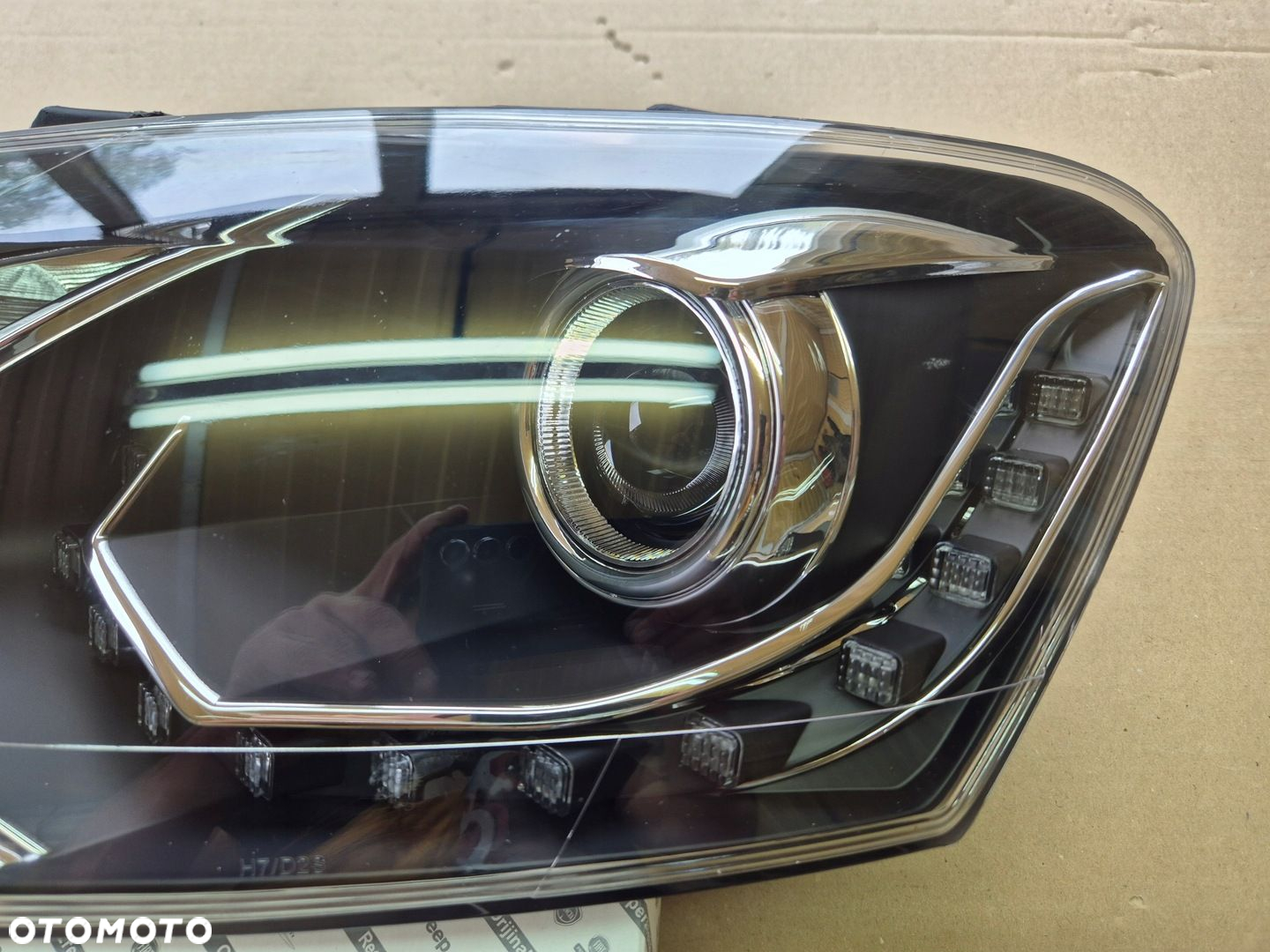 Volkswagen Golf VII reflektor lewy.Eagle Eyes.100 - 5