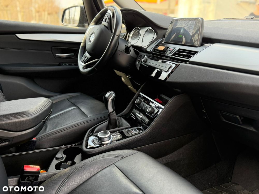 BMW Seria 2 216d Advantage - 9
