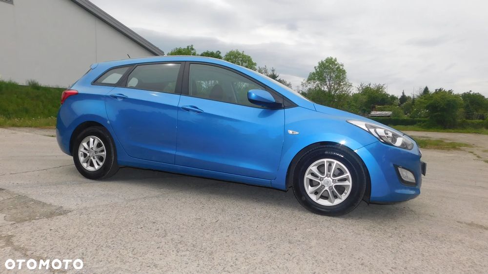Hyundai i30 1.6 Comfort - 10