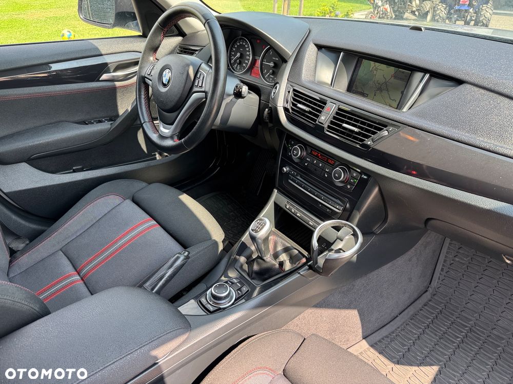 BMW X1 sDrive18d Sport Line - 30