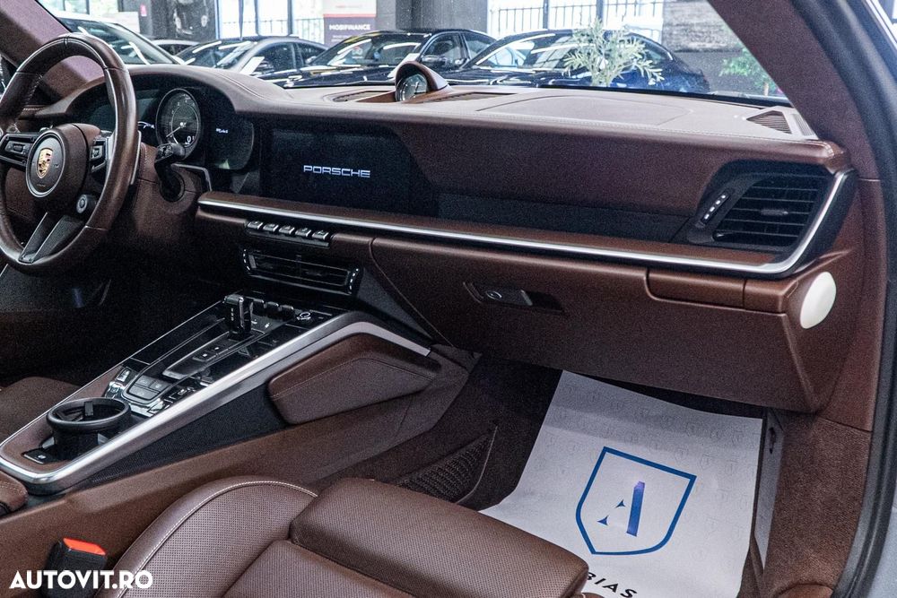 Porsche 911-TURBO-S - 40