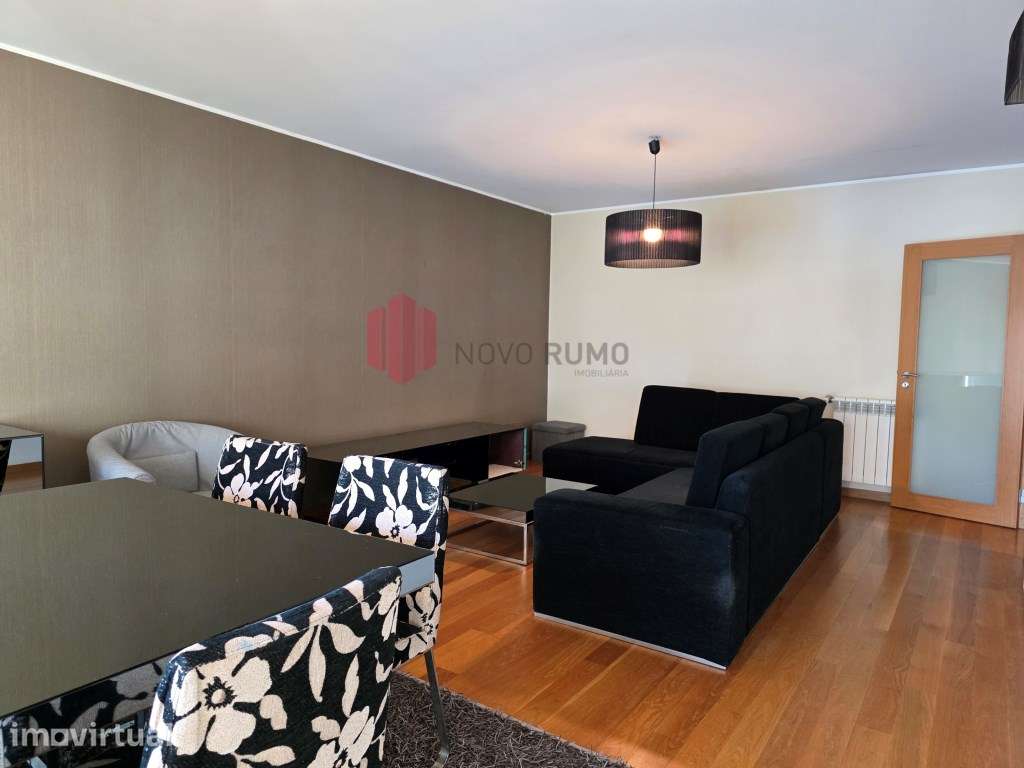 **Apartamento T2 MOBILADO, no Centro da Maia | 130 m² | Lugar de ga... - Grande imagem: 3/16