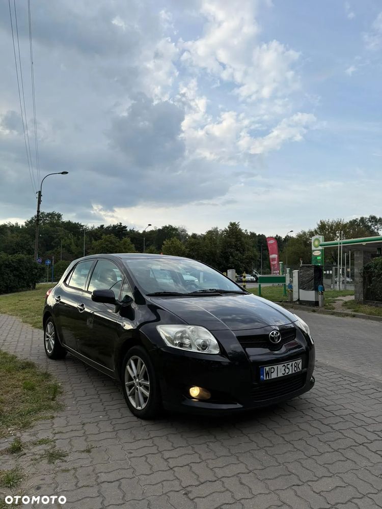 Toyota Auris 1.4 VVT-i - 2