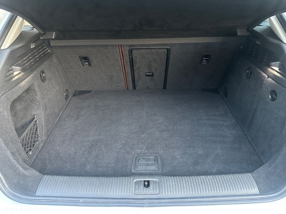 Audi A3 Sportback 2.0 TDI quattro Ambition - 12