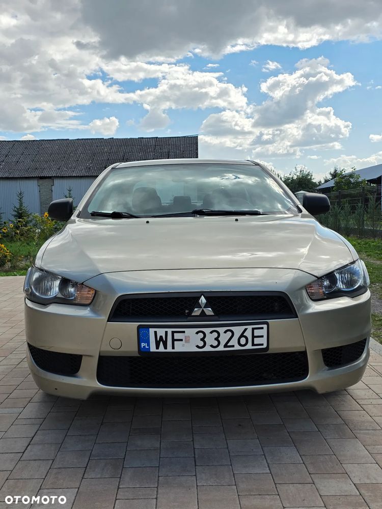 Mitsubishi Lancer 1.5 Inform - 7