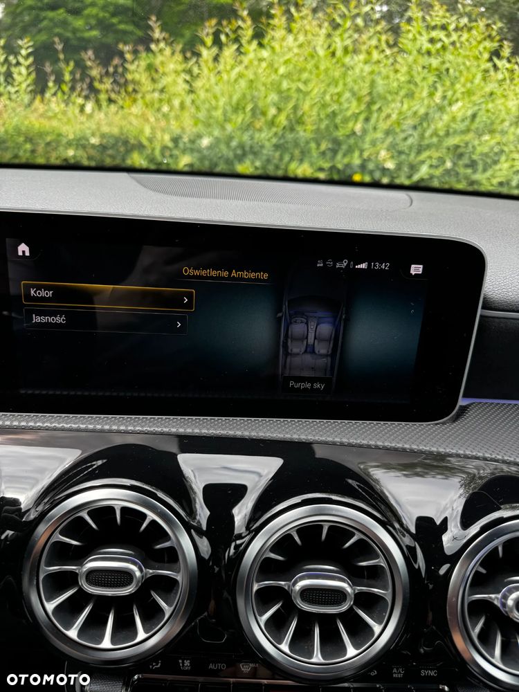 Mercedes-Benz Klasa A 180 d AMG Line 7G-DCT - 25