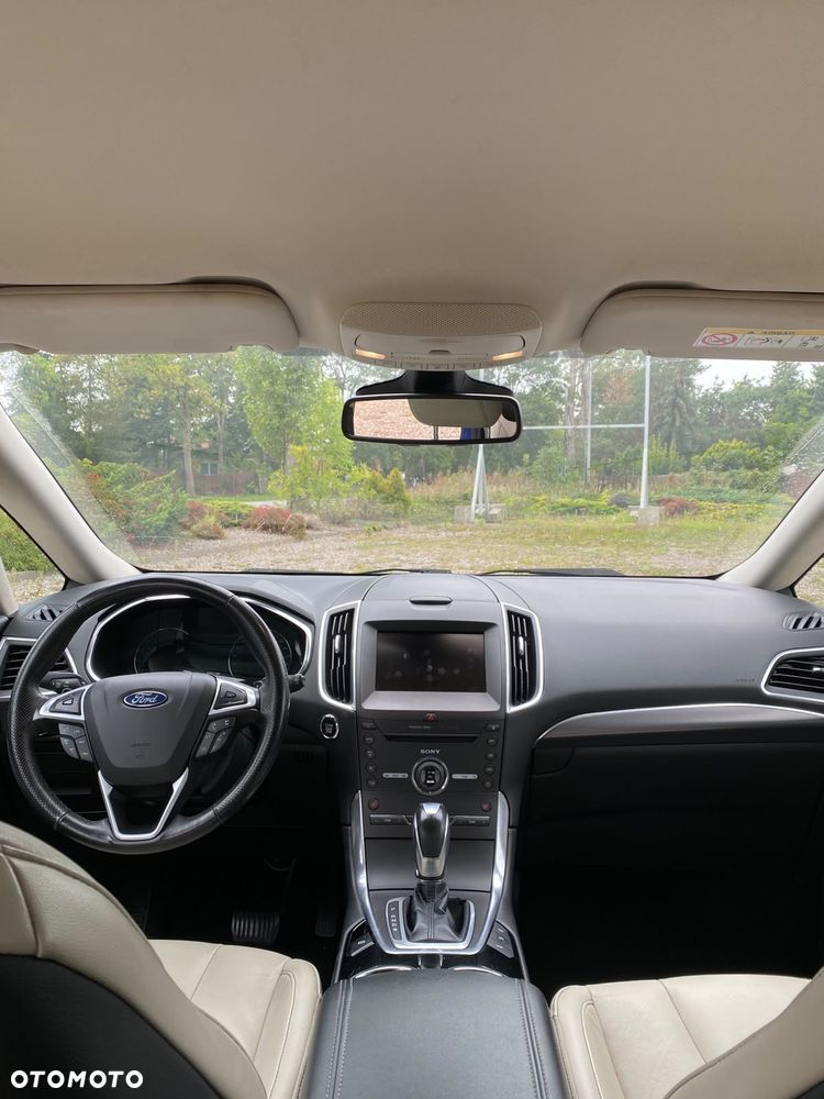 Ford S-Max 2.0 TDCi Titanium PowerShift - 7
