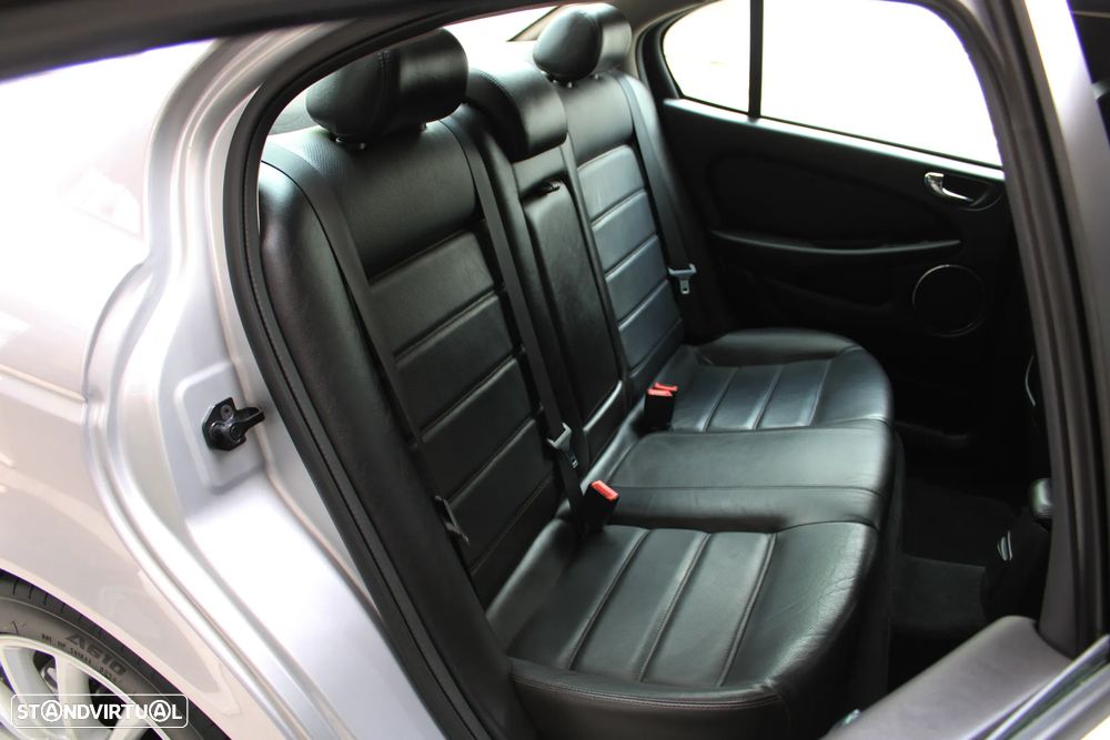 Jaguar X-Type 2.2 D Classic - 28