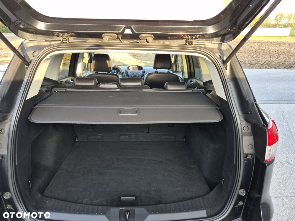 Ford Kuga 2.0 TDCi 2x4 Titanium - 20