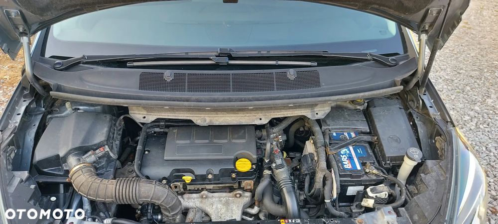 Opel Zafira 1.4 Turbo Business Innovation - 17