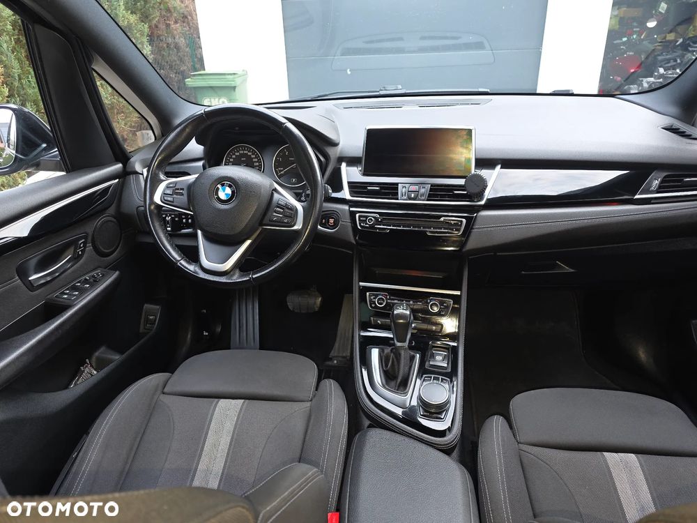 BMW Seria 2 218d GT Sport - 6