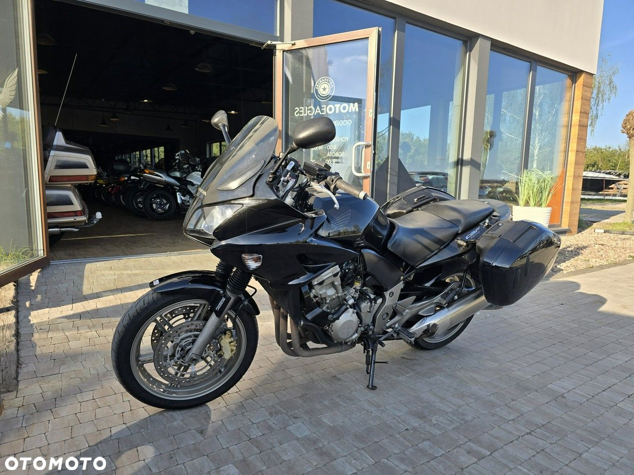 Honda CBF - 16