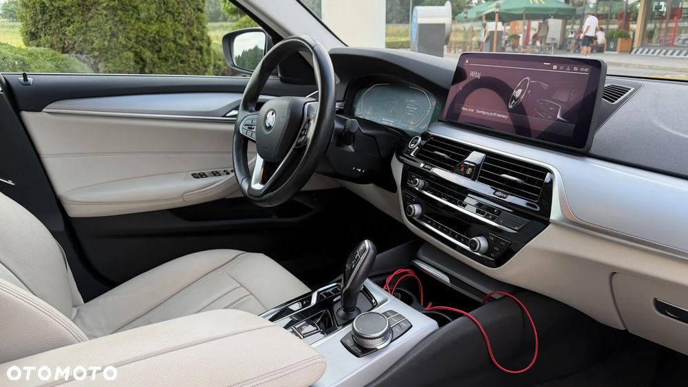 BMW Seria 5 520d mHEV Luxury Line - 14