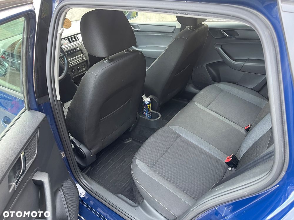 Skoda RAPID 1.6 TDI DPF Ambition Max - 9