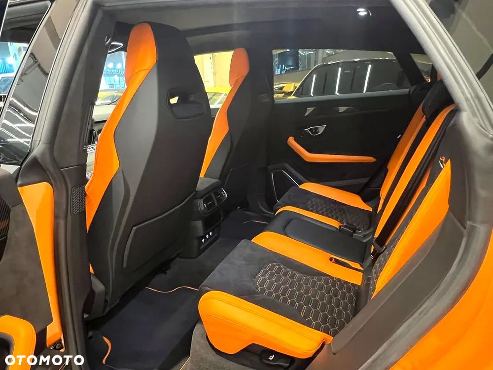 Lamborghini Urus - 11