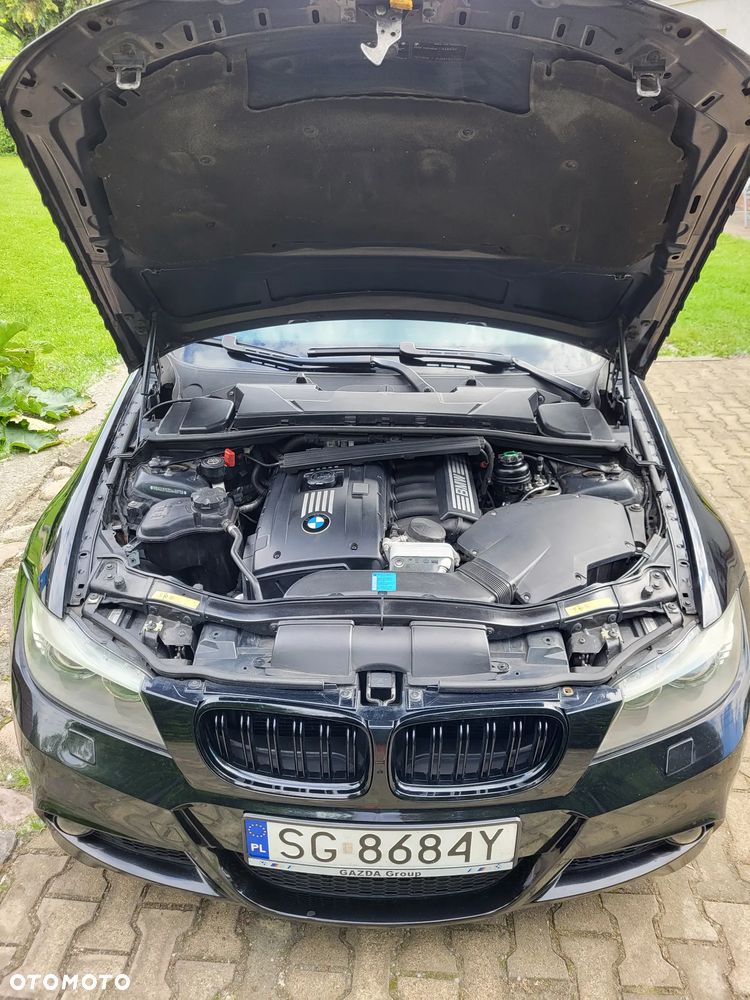 BMW Seria 3 325i xDrive - 25