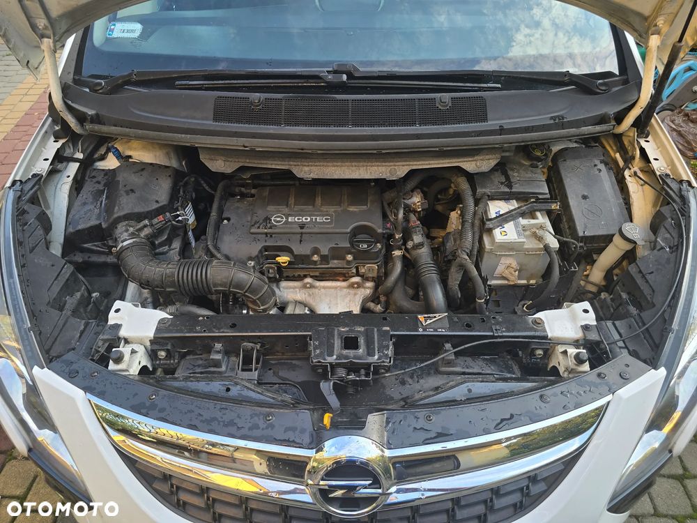 Opel Zafira - 31