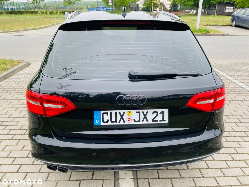 Audi A4 Avant 2.0 TDI DPF quattro S tronic S line Sportpaket - 5