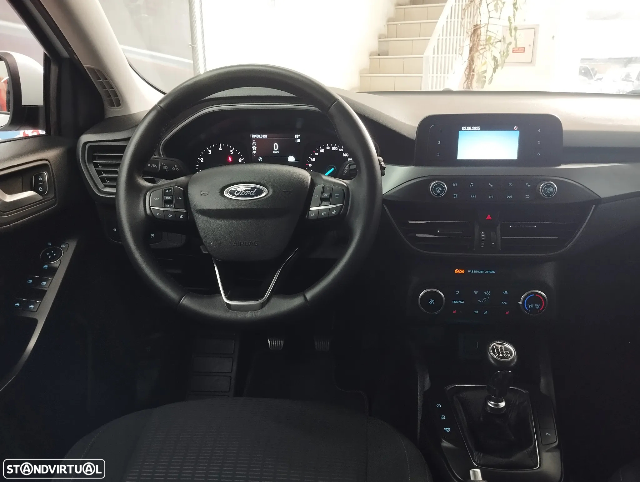 Ford Focus 1.0 EcoBoost Business - 11